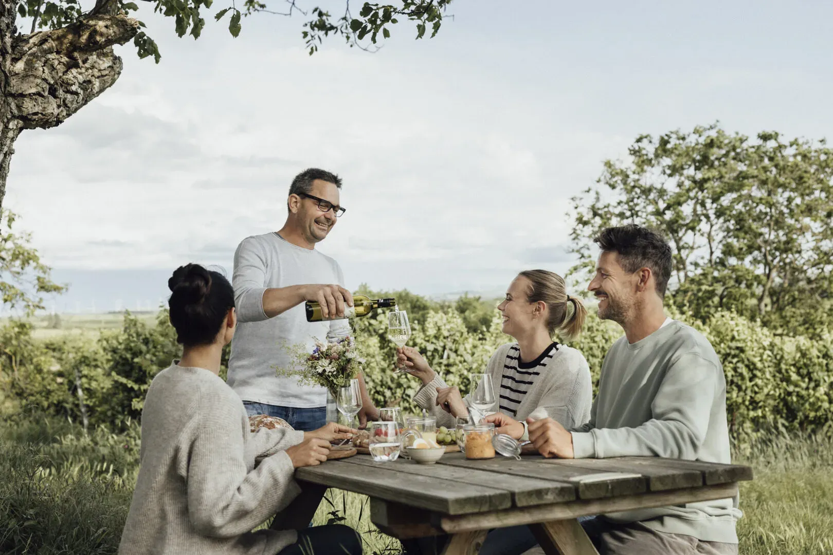 Frühling im Weinviertel: „Grean gehen“ – Traditioneller Spaziergang von Keller zu Keller